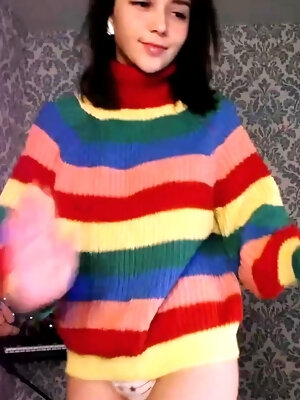 Latina Teen Renae Cruz Hot Solo Dildo Masturbation